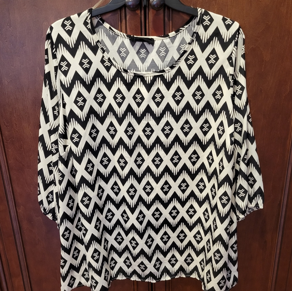 Women's Peach Love Chevron Printed Black White Blouse Size 2XL